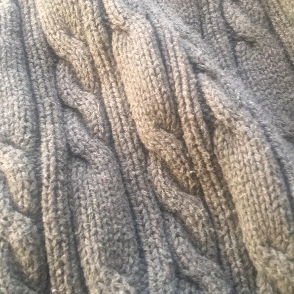 Cable Knit Wrap sweater - Picture 3 of 4